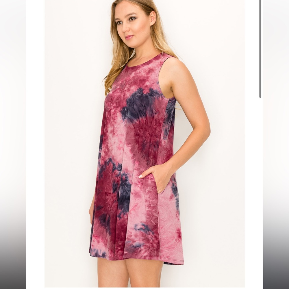 Coin 1804 Los Angelesâ soft tie dye swing dress with pockets
